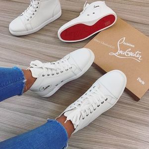 Meet your Posher, Emmy